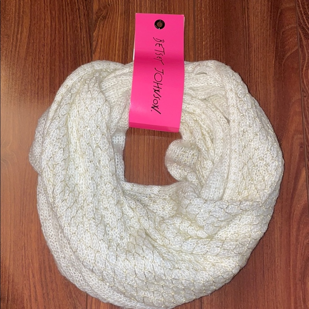 Betsey Johnson Infinity scarf